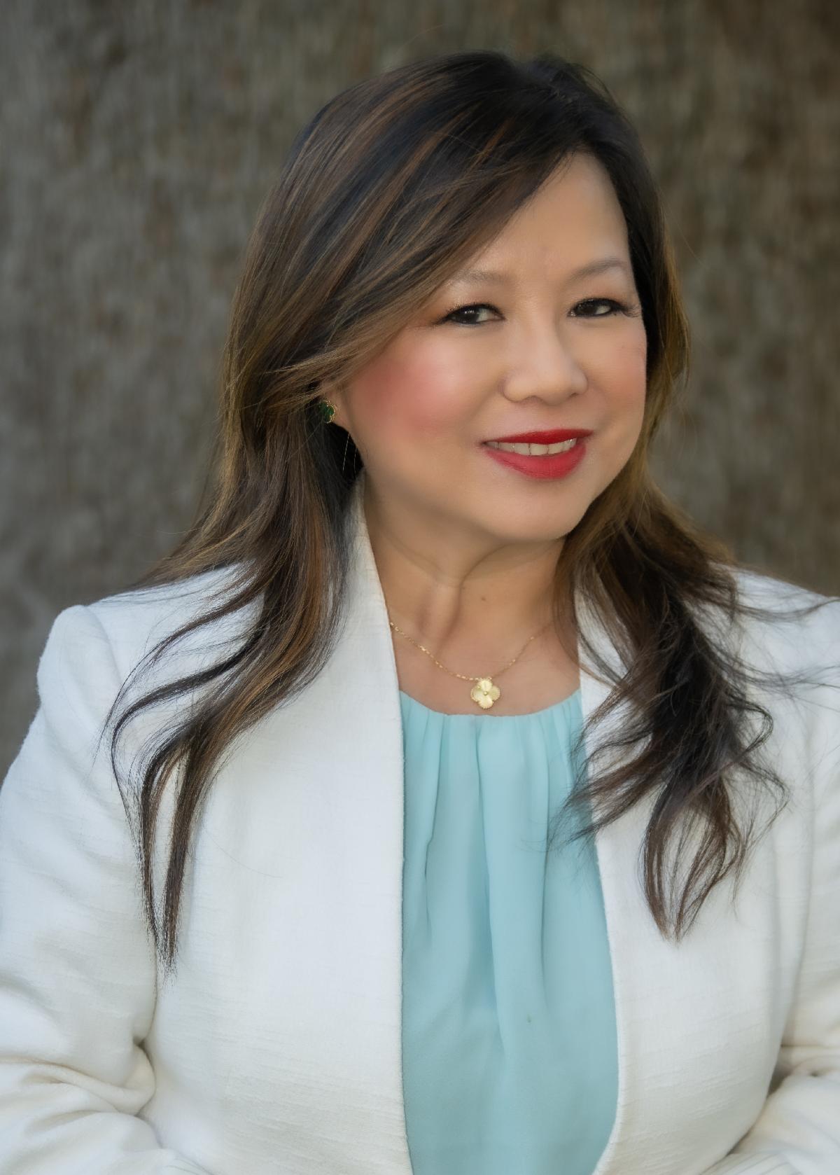 Trustee Jacqui Nguyen headshot