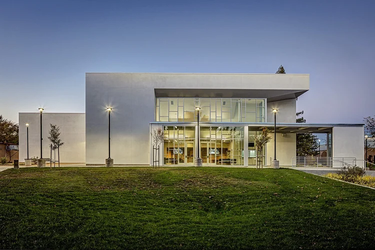 Solano theatre building exterior